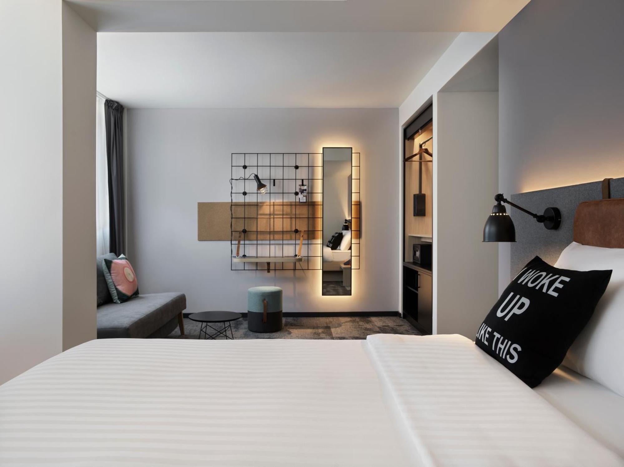 Moxy Belgrade Belgrado Exterior foto