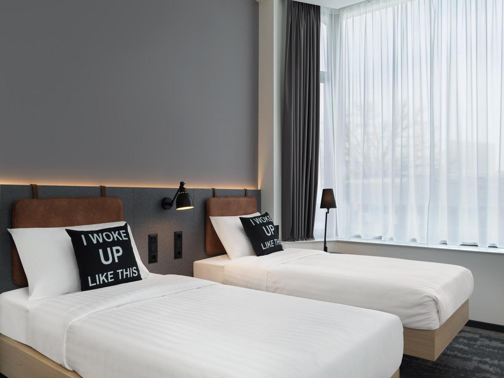 Moxy Belgrade Belgrado Exterior foto